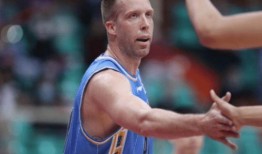 篮球球记者爆料新闻最新,篮球巨星转会内幕，新赛季阵容大揭秘！